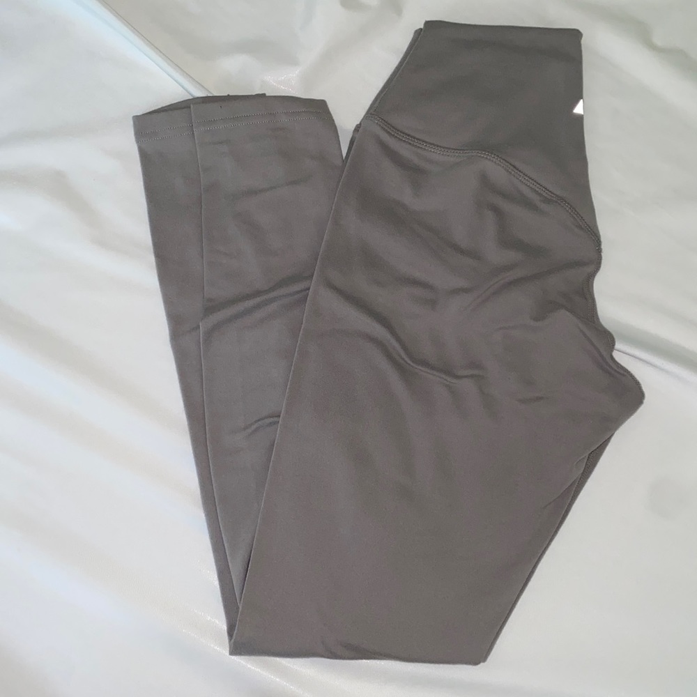 Grey leggings